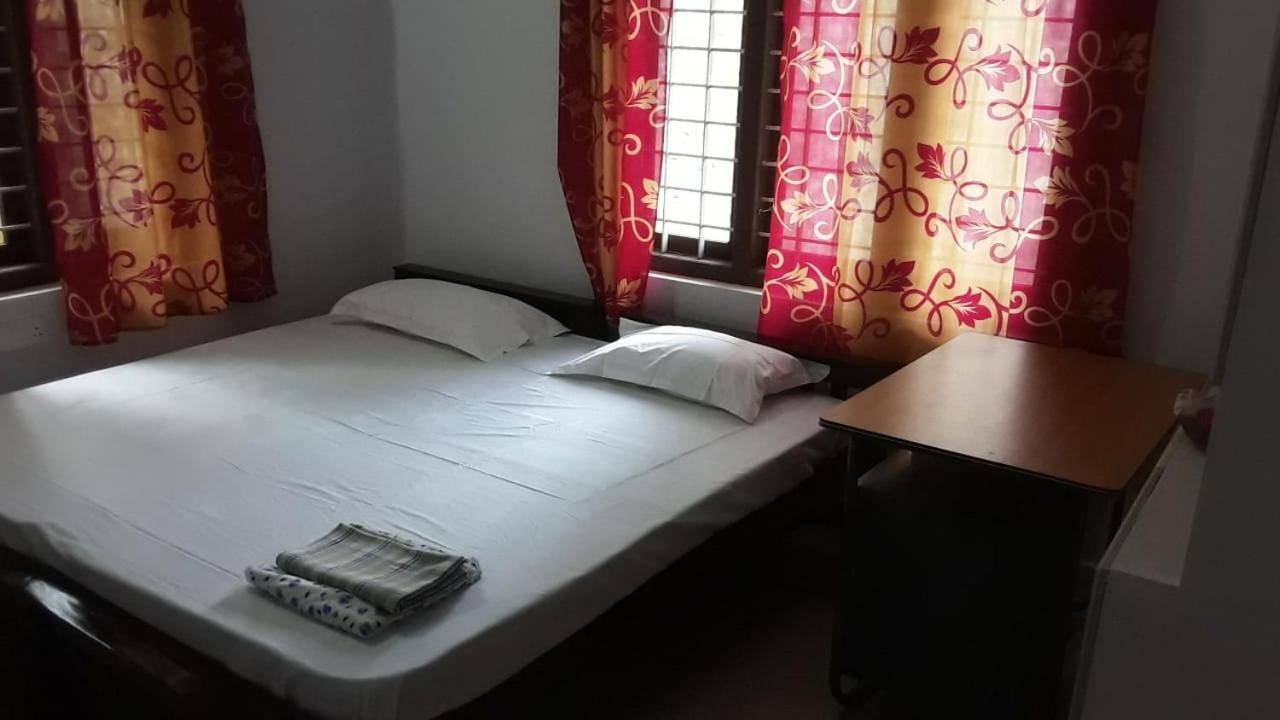 Friends Valley Home Stay Kattappana Zewnętrze zdjęcie